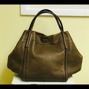 Tod’s “Shade”Shopping Media Tote!!